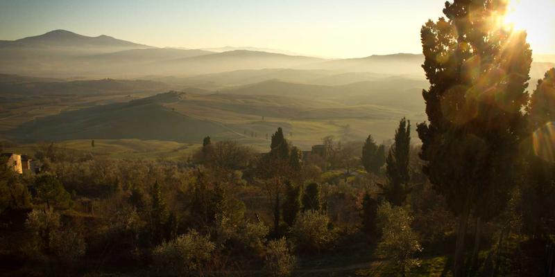 从美容觉到沙龙造型：揭秘睡眠质量如何成为肌肤修复与年轻化的科学基石
