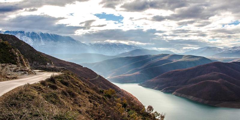 从美甲美发到面部焕肤：刷酸入门到精通的浓度、频率与修护全指南