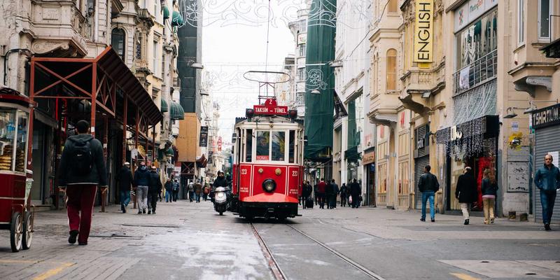 美容三部曲：从美发到美甲，打造360度精致形象